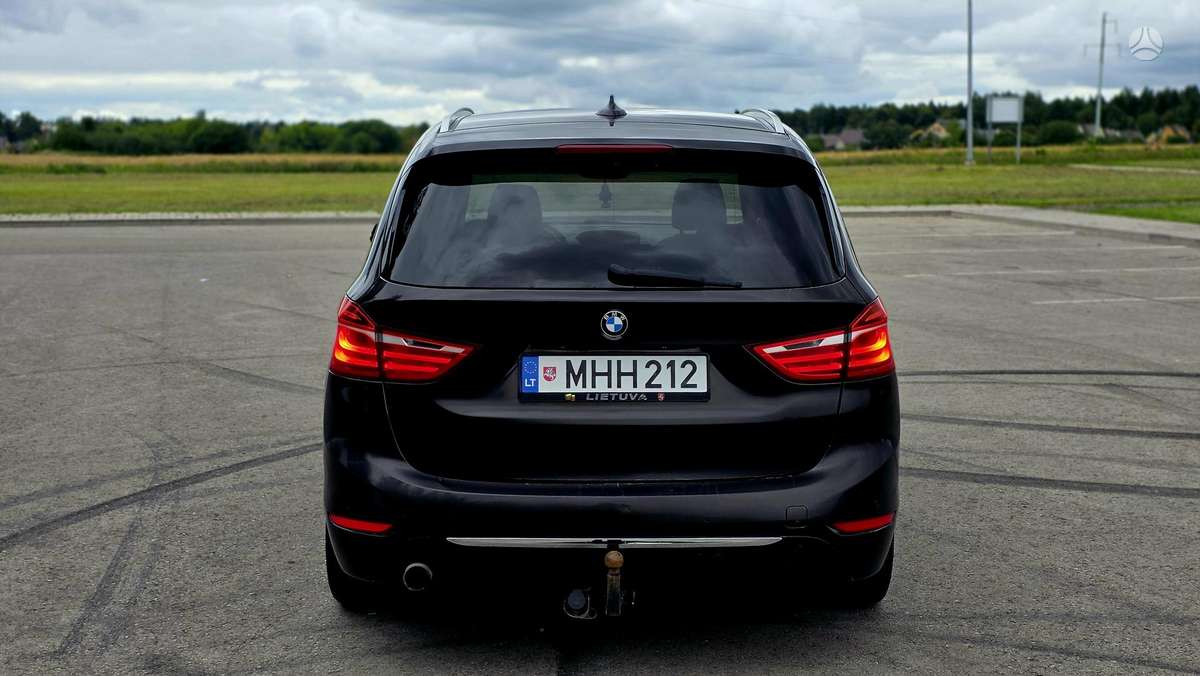 BMW 216 2015 — photo 6