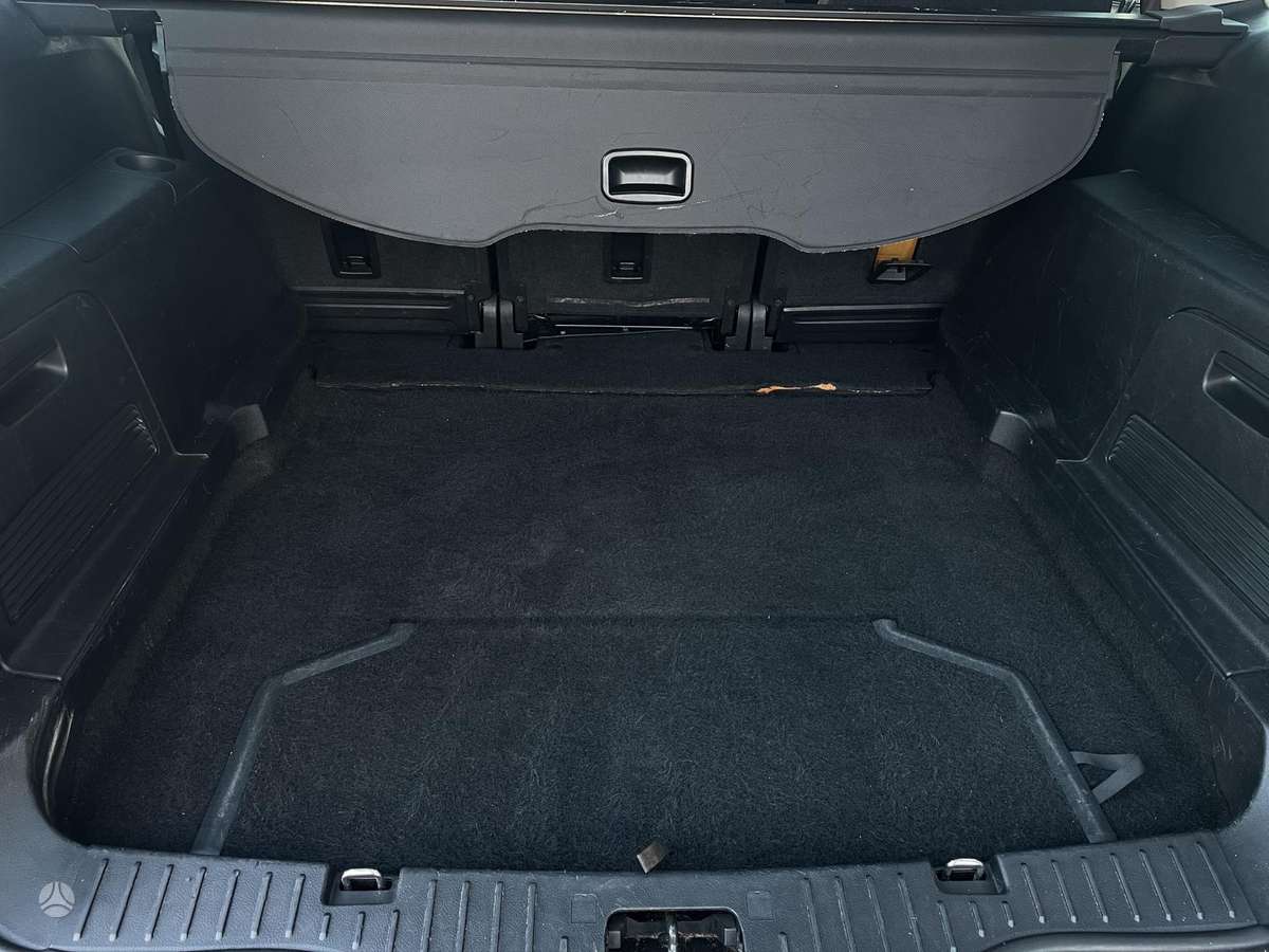 Ford S-MAX 2012 — photo 10