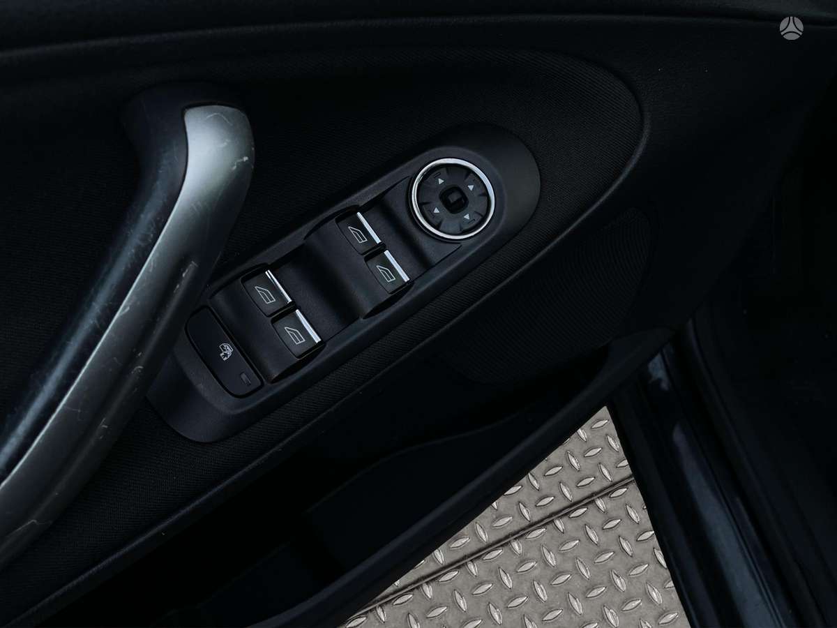 Ford S-MAX 2012 — photo 13