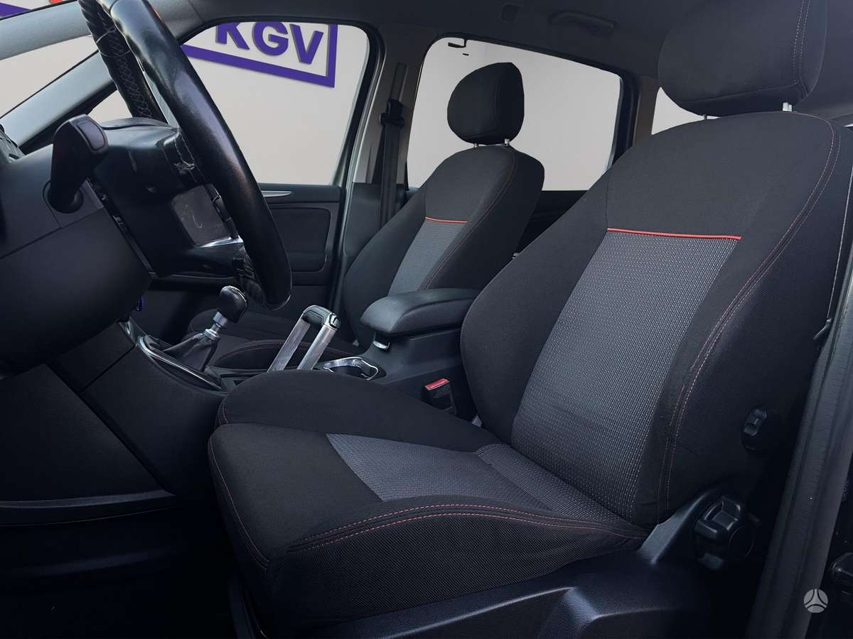 Ford S-MAX 2012 — photo 14