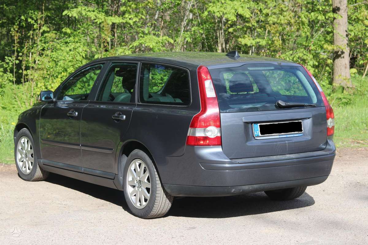 Volvo V50 2006 — двигун 1560 cm³, 110 HP (81kW)