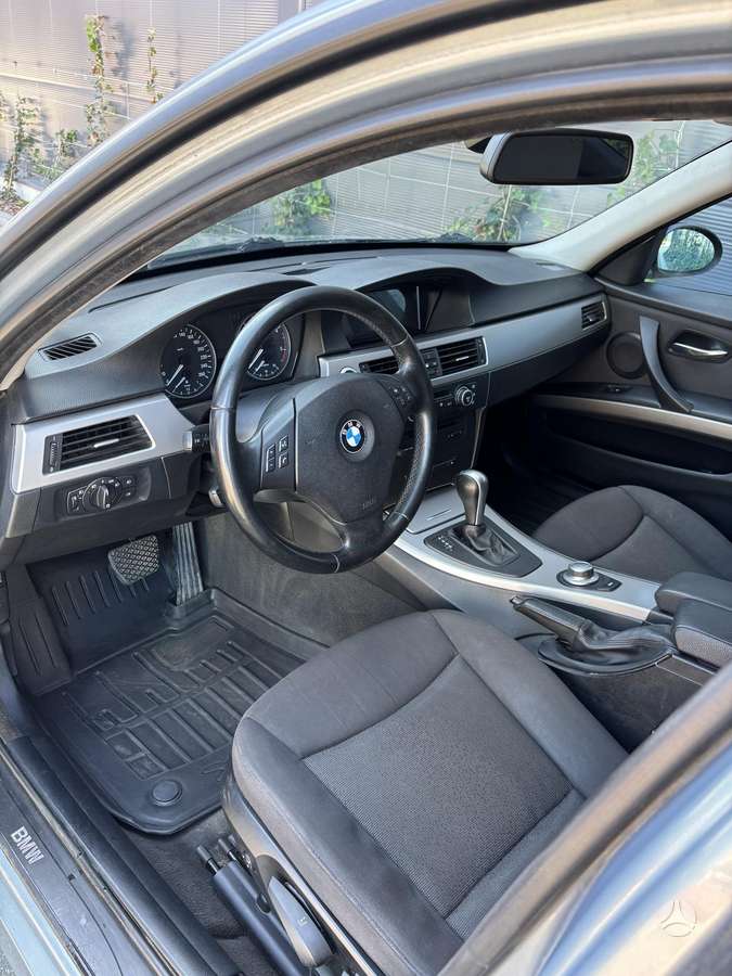 BMW 320 2007 — photo 11