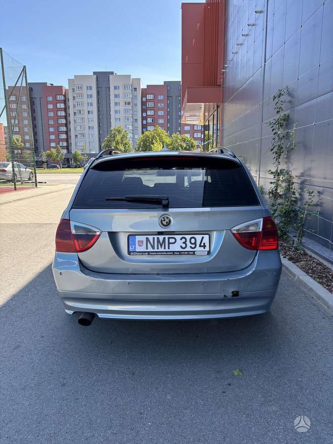 BMW 320 2007 — photo 6