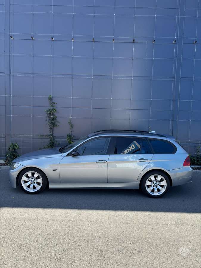 BMW 320 2007 — photo 8