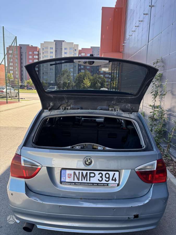 BMW 320 2007 — photo 9