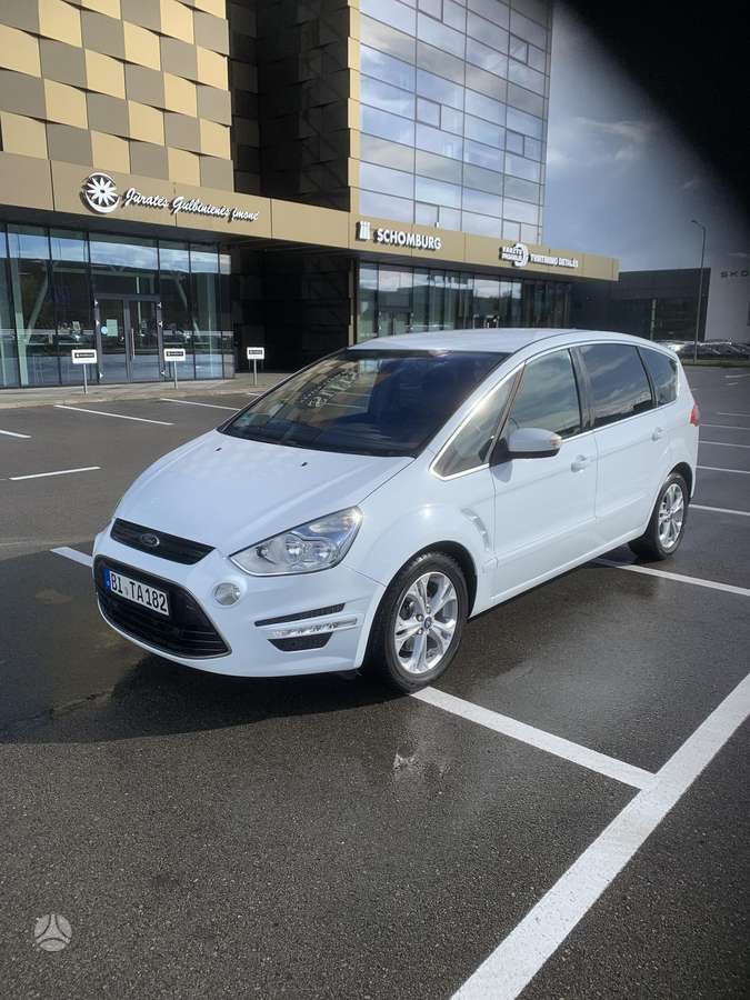 Ford S-MAX 2011 — photo 22
