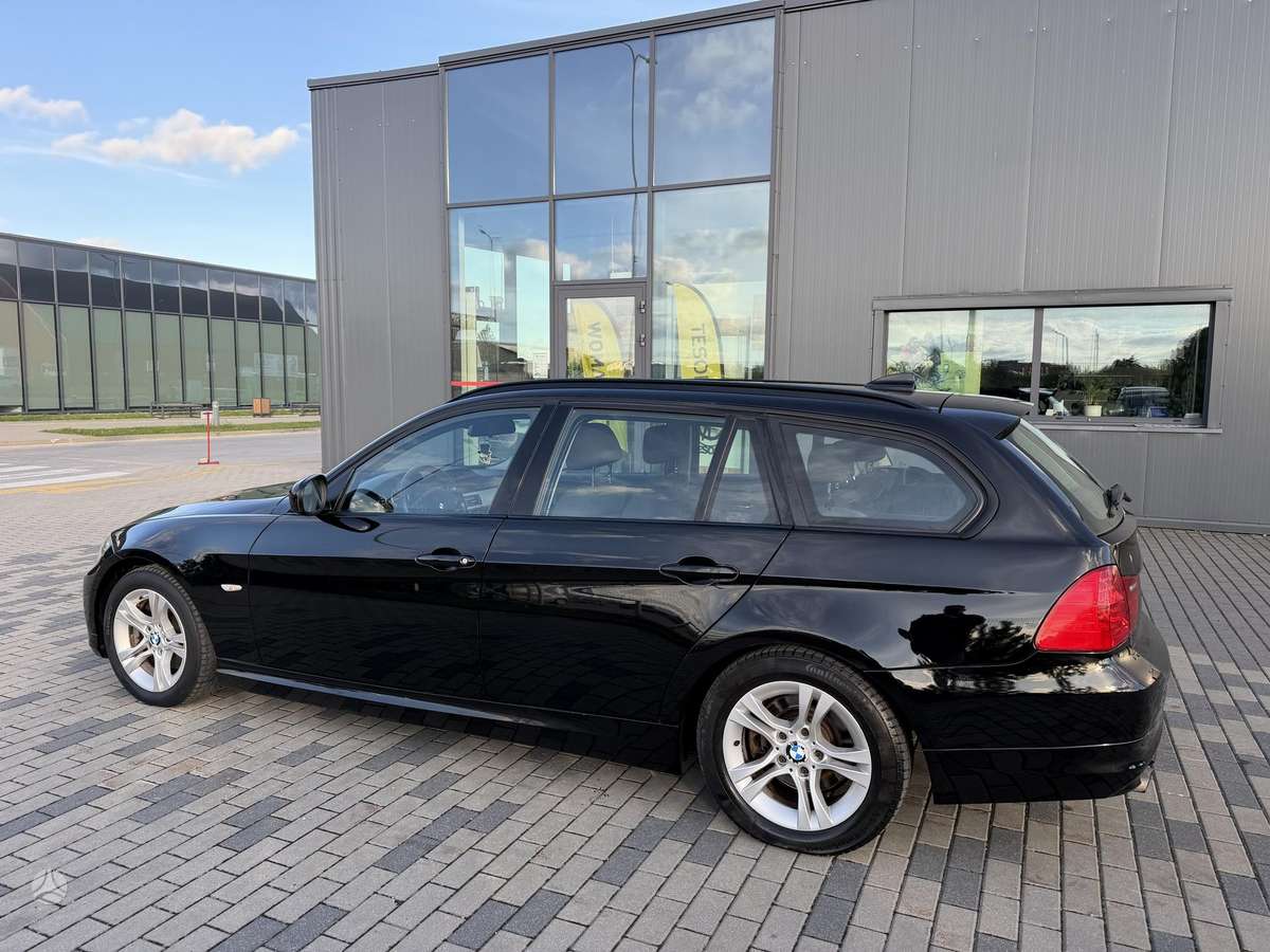 BMW 318 2011 — engine 2000 cm³, 143 HP (105kW)
