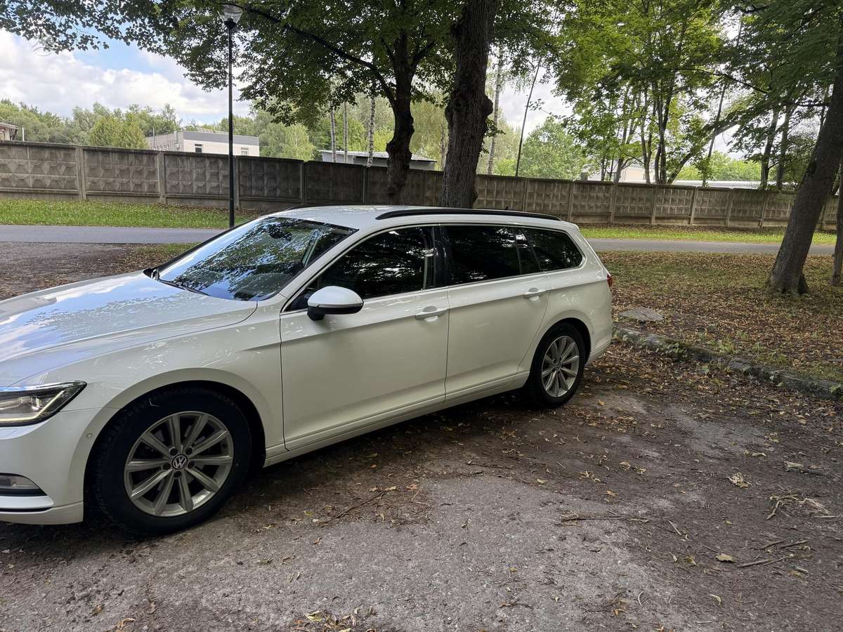 Volkswagen Passat 2015 — engine 1598 cm³, 120 HP (88kW)