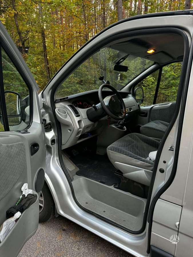 Nissan Primastar 2006 — photo 11