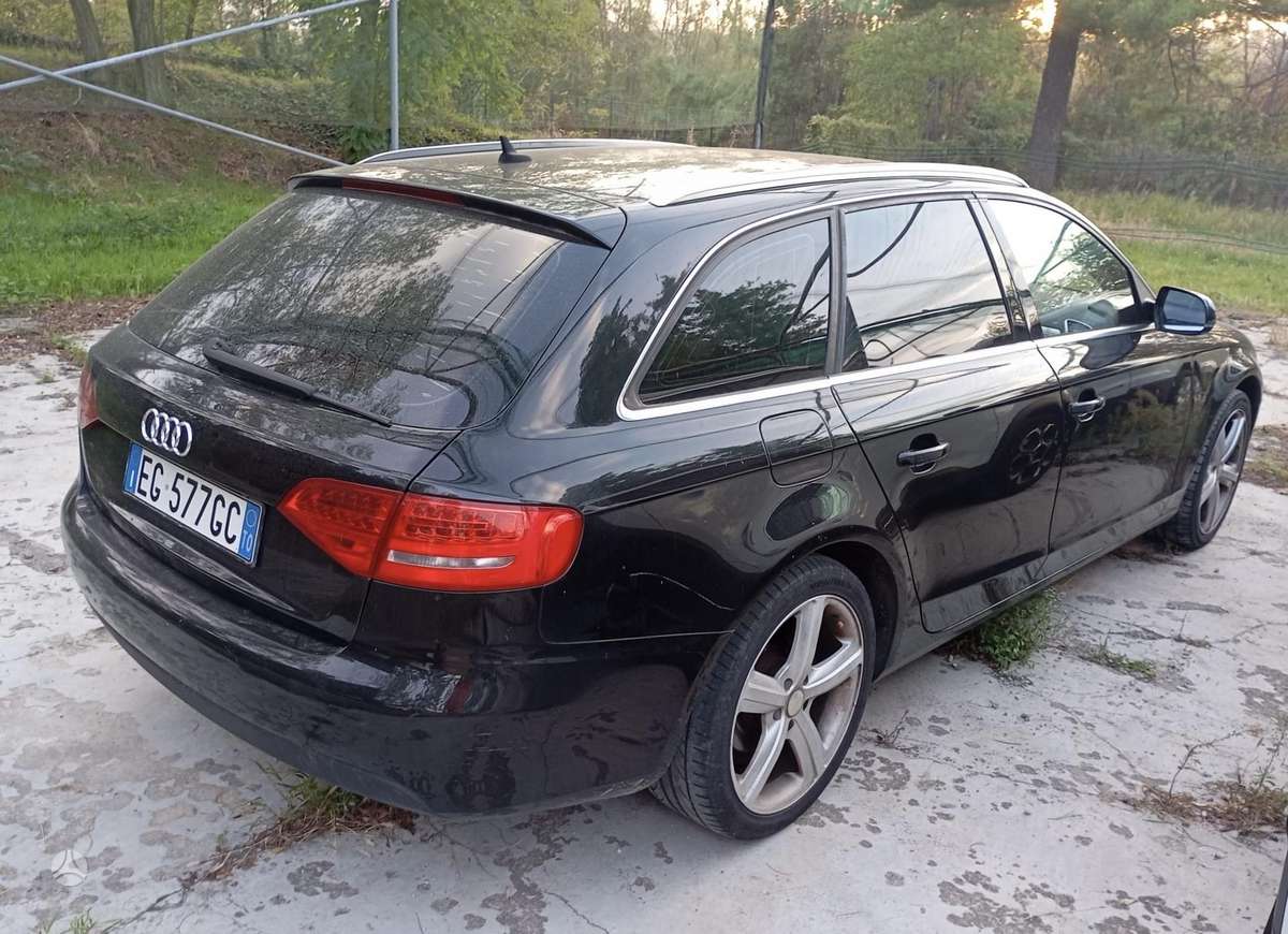 Audi A4 2011 — engine 1968 cm³, 170 HP (125kW)