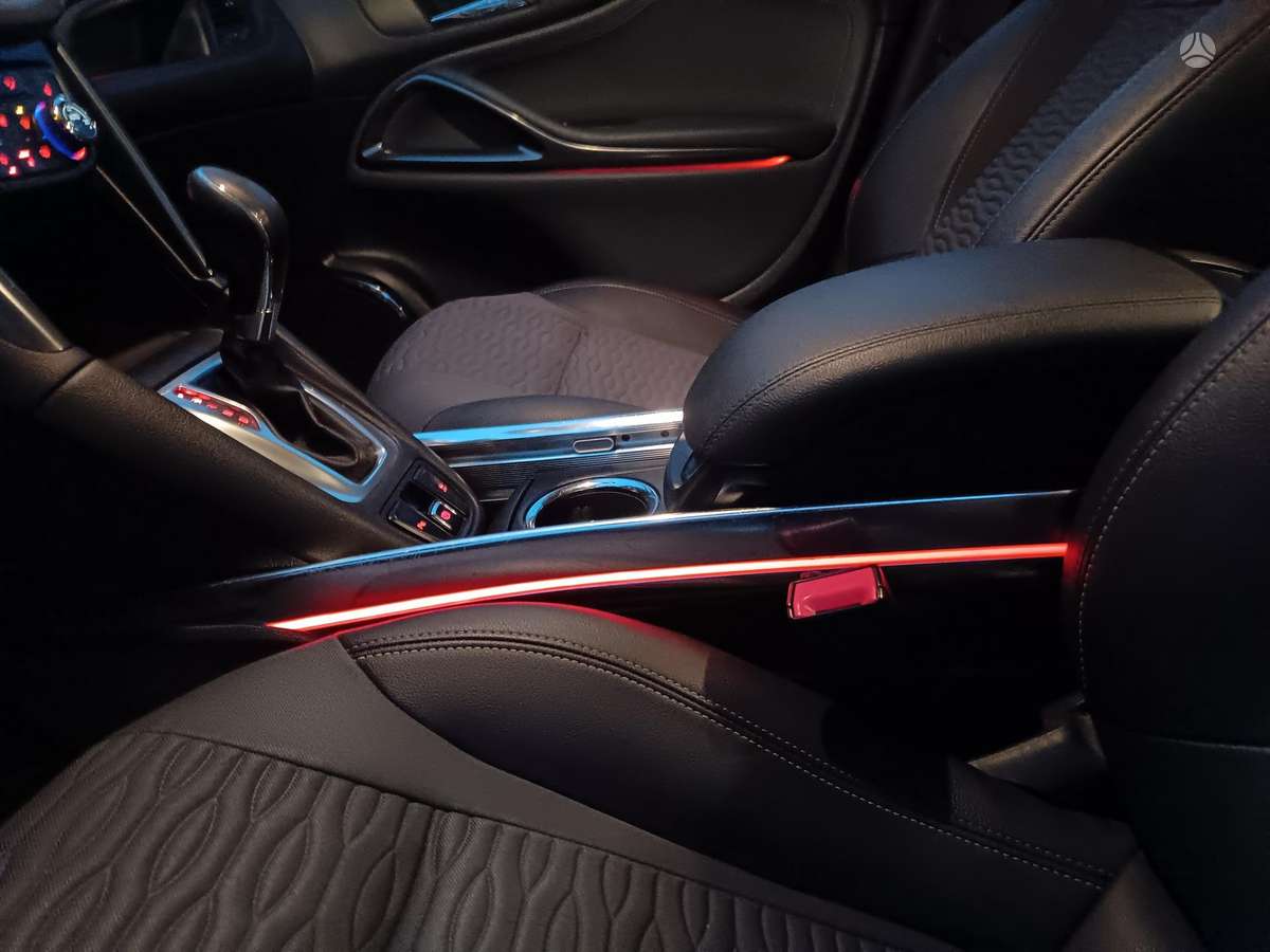 Opel Zafira 2012 — photo 14
