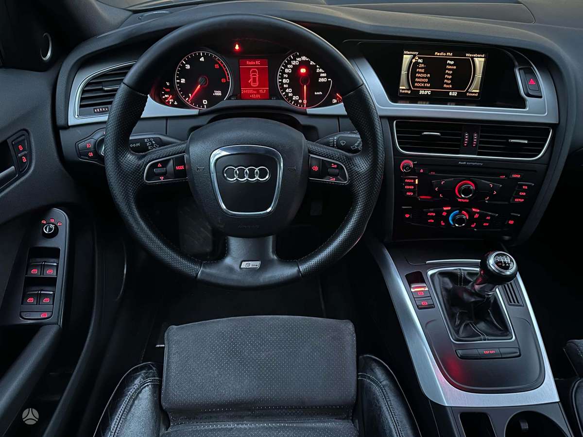 Audi A4 2009 — photo 10