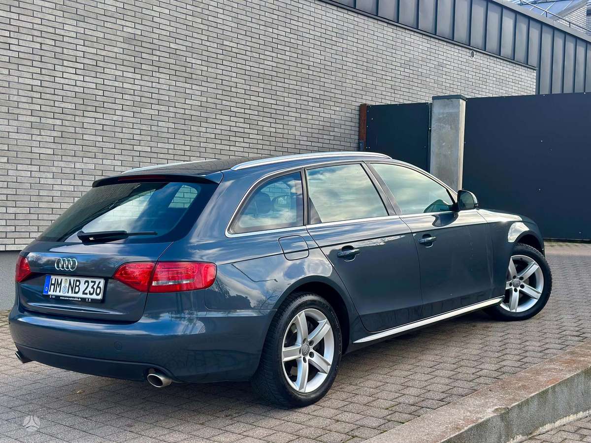 Audi A4 2009 — engine 2967 cm³, 239 HP (176kW)