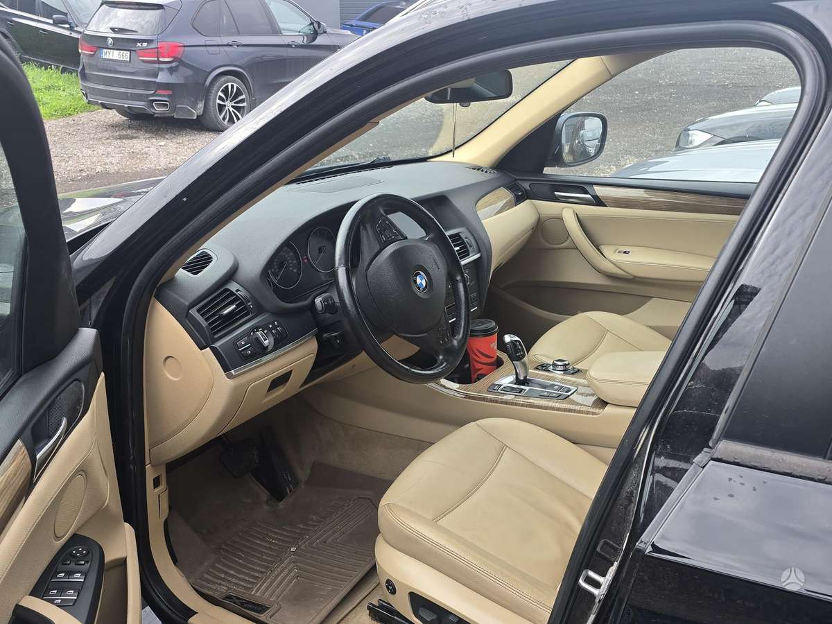 BMW X3 2013 — вигляд ззаду