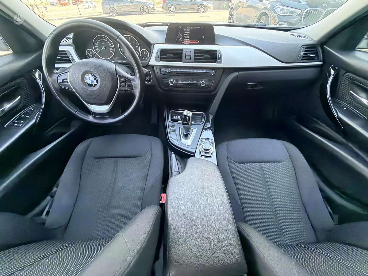 BMW 320 2015 — photo 5