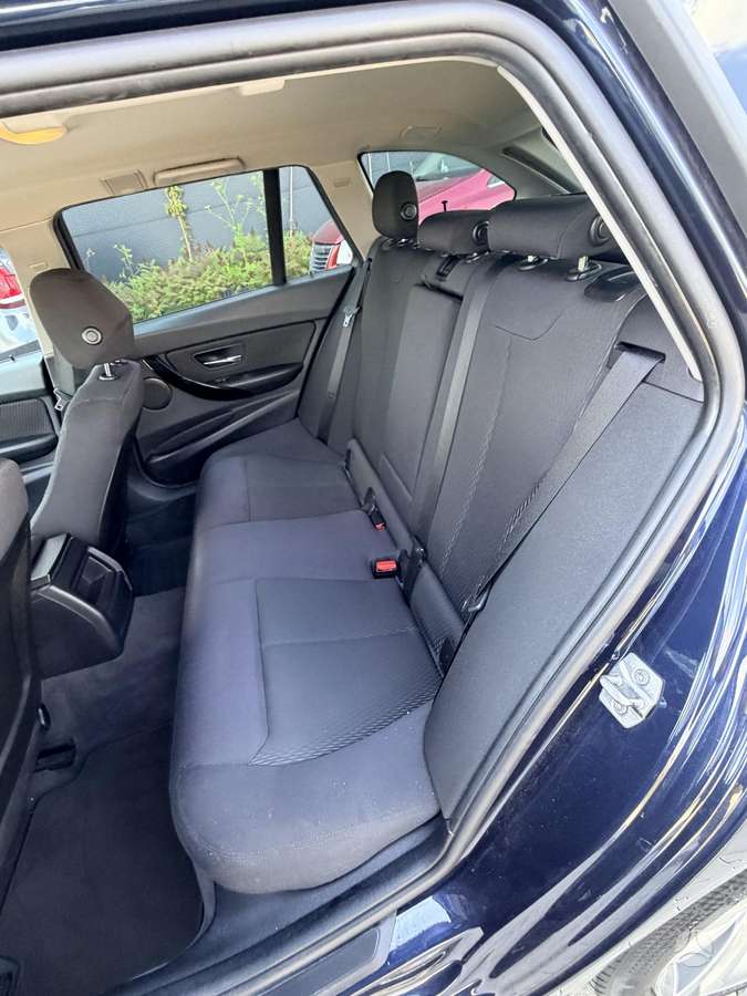 BMW 320 2015 — photo 8