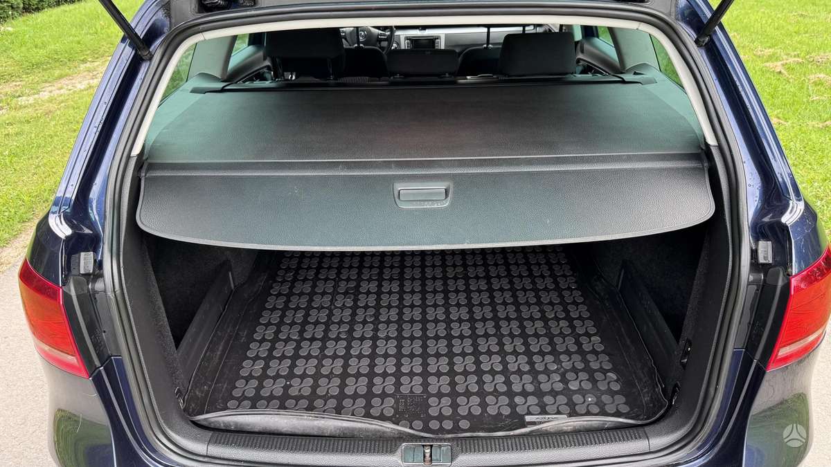 Volkswagen Passat 2013 — photo 13