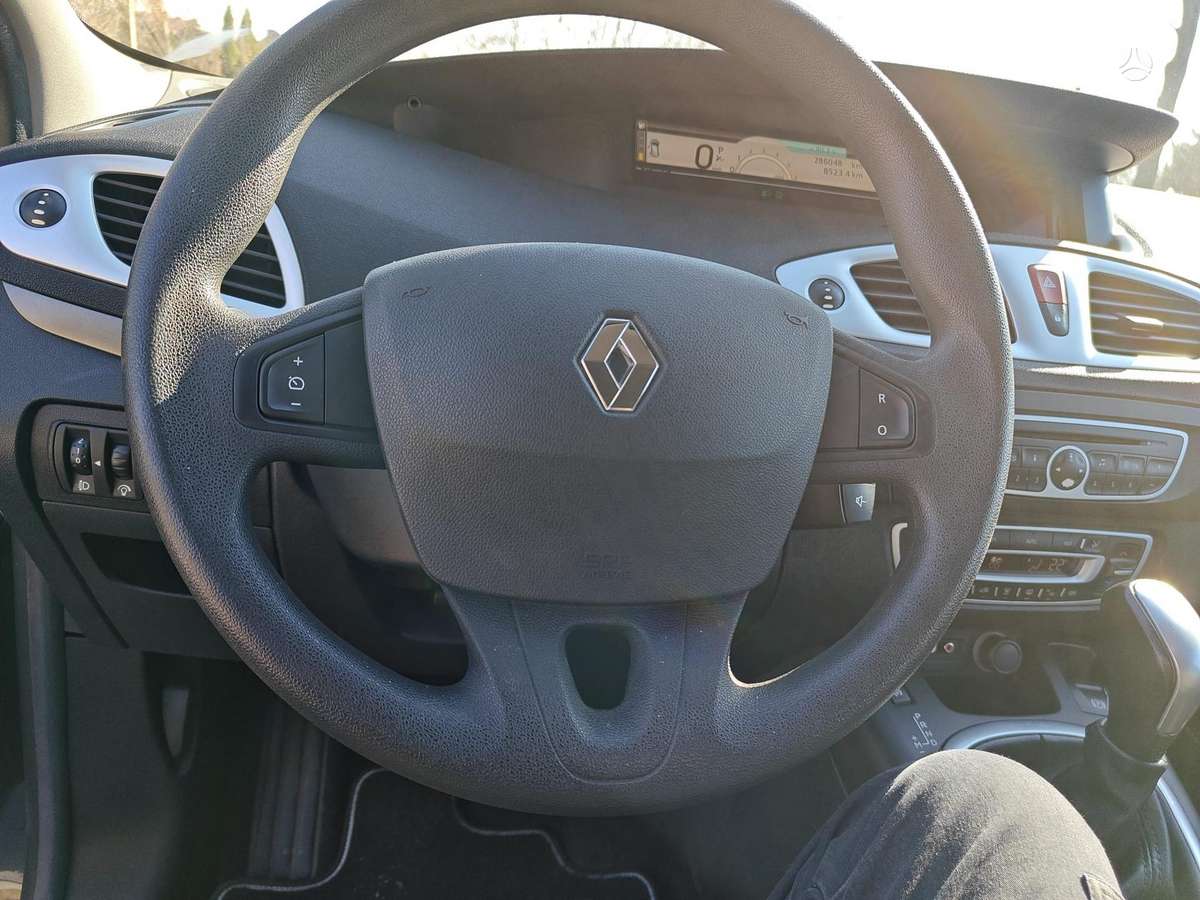 Renault Grand 2011 — photo 11