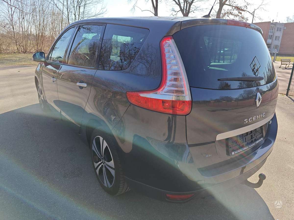 Renault Grand 2011 — engine 1461 cm³, 110 HP (81kW)