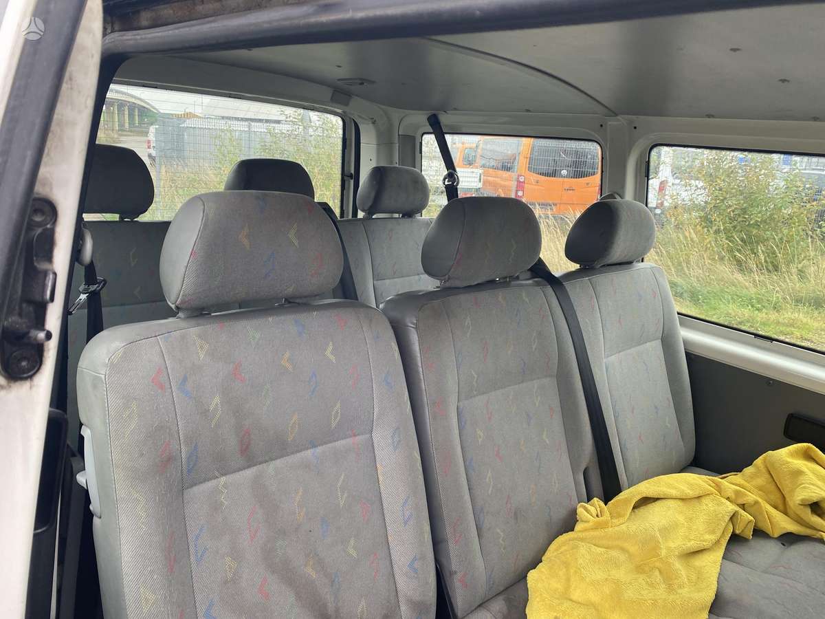 Volkswagen Transporter 2006 — photo 7