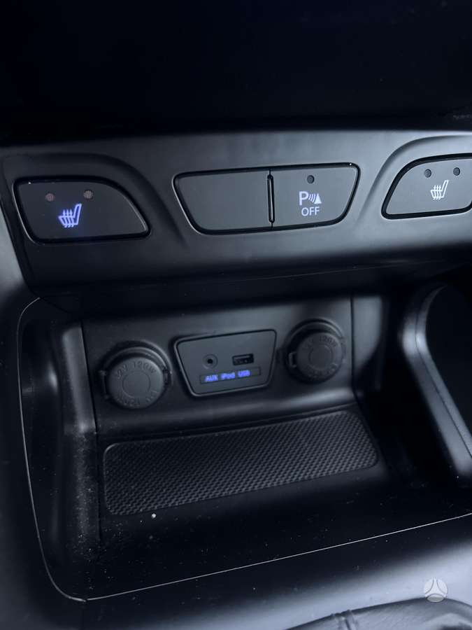 Hyundai ix35 2012 — photo 13