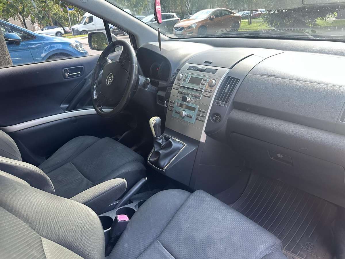 Toyota Corolla 2006 — photo 14