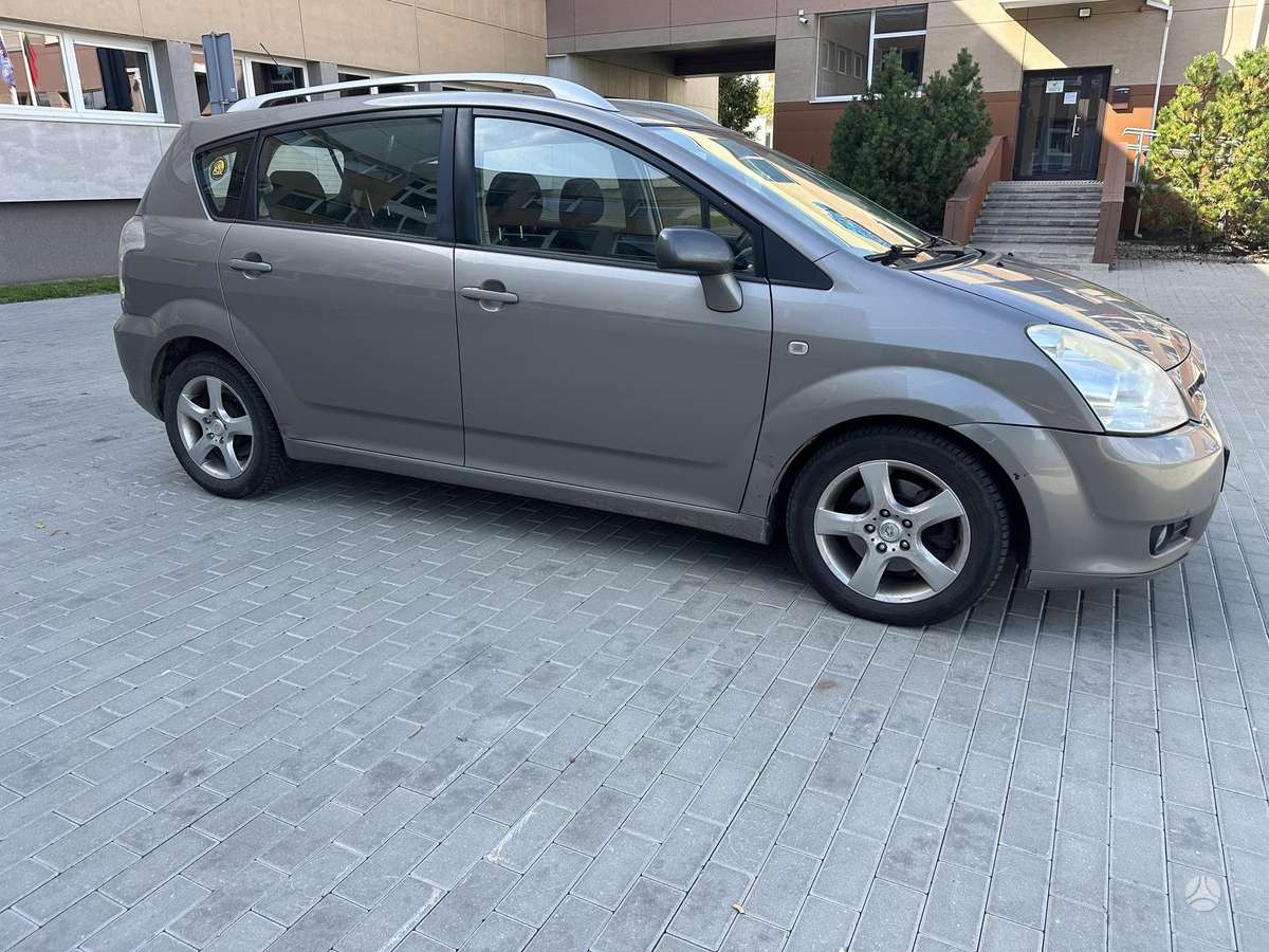 Toyota Corolla 2006 — engine 2231 cm³, 136 HP (100kW)