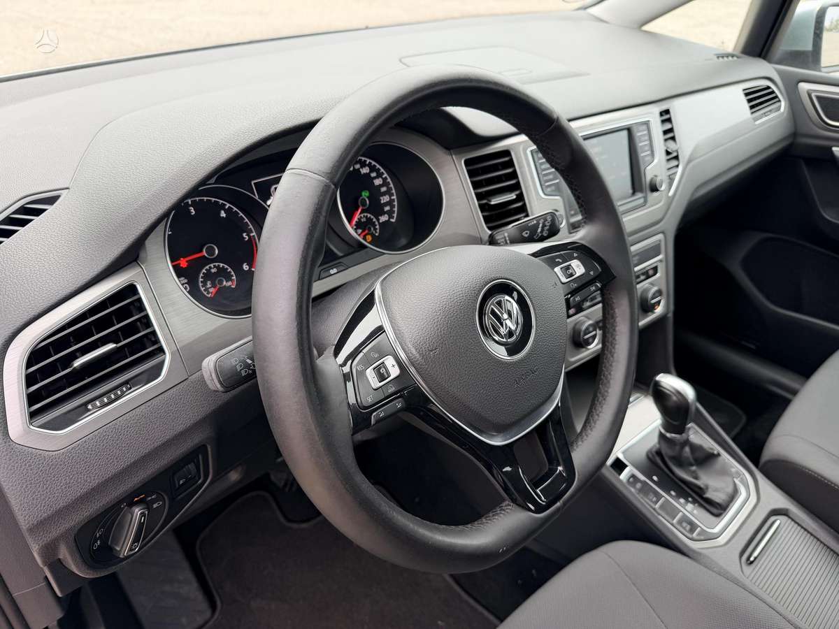Volkswagen Golf 2015 — photo 16