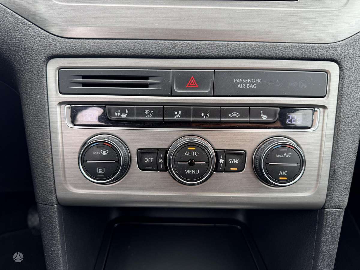 Volkswagen Golf 2015 — photo 22