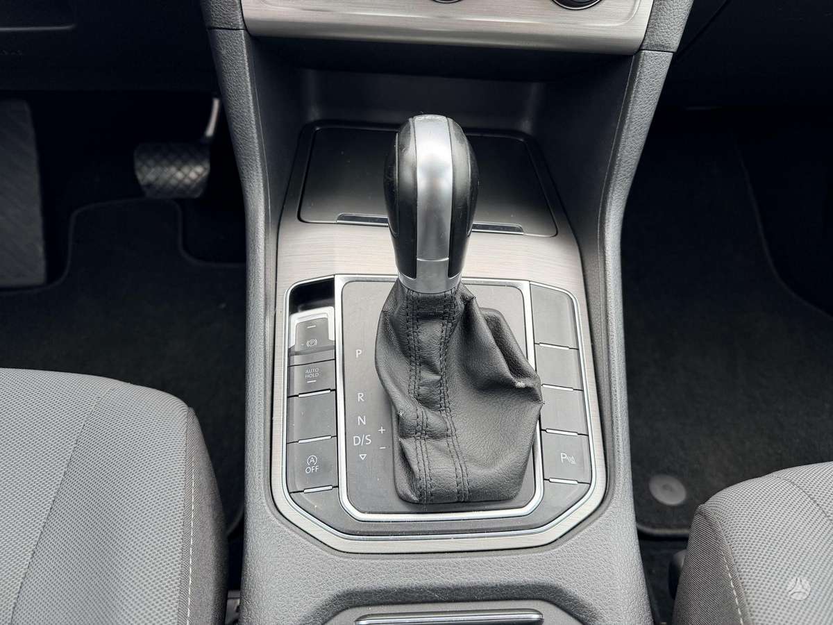 Volkswagen Golf 2015 — photo 23
