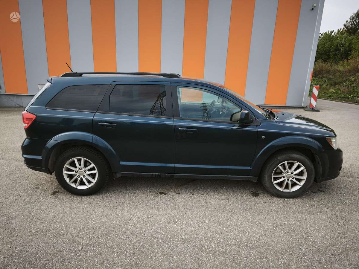 Dodge Journey 2014 — interior