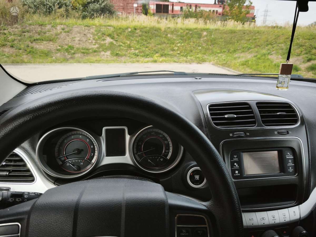 Dodge Journey 2014 — photo 9
