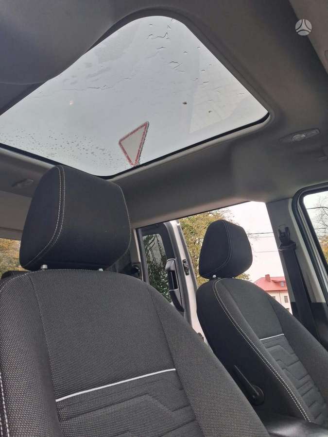 Ford Tourneo 2015 — photo 17