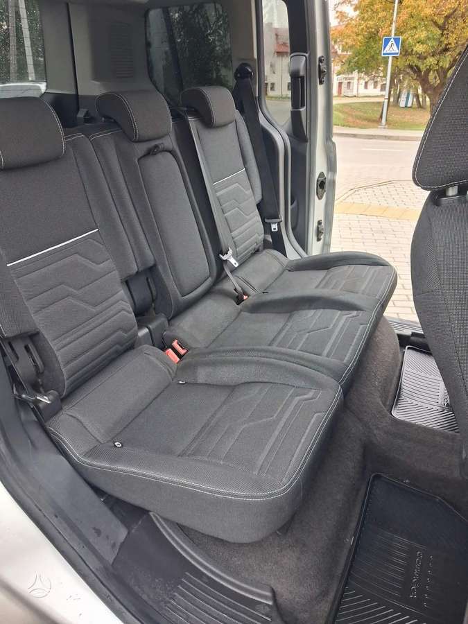 Ford Tourneo 2015 — photo 22