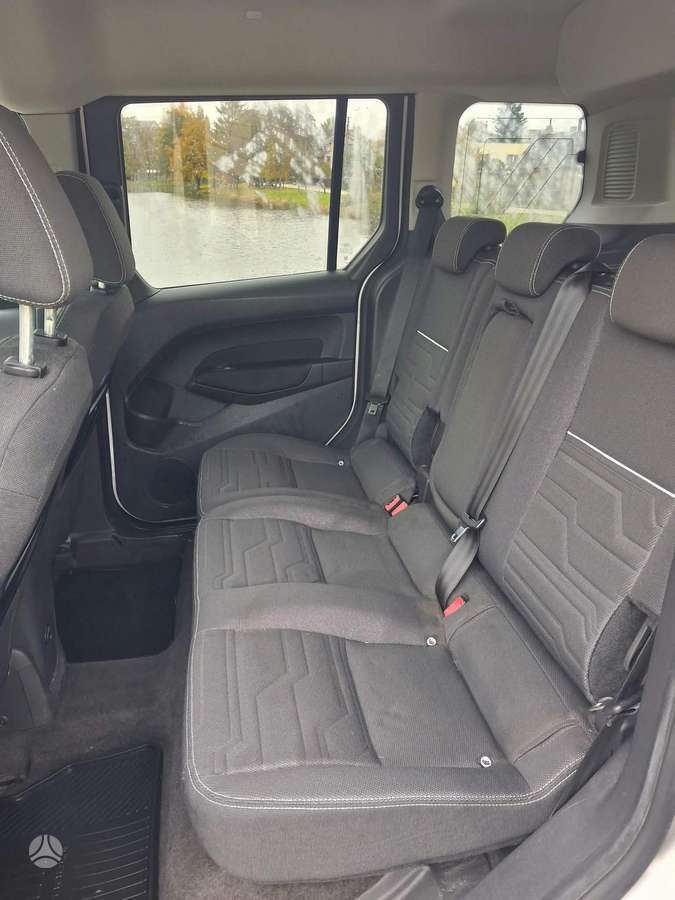 Ford Tourneo 2015 — photo 23