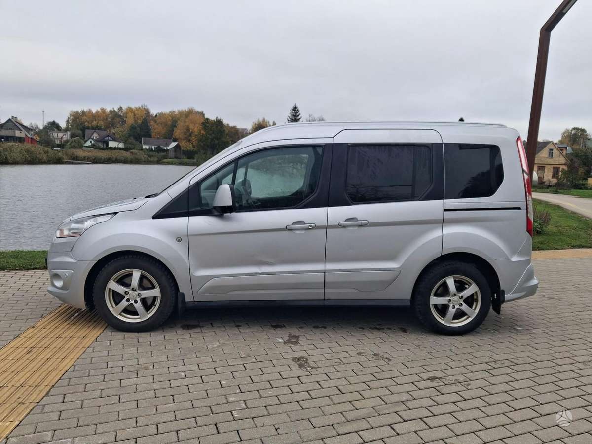 Ford Tourneo 2015 — engine 1560 cm³, 116 HP (85kW)
