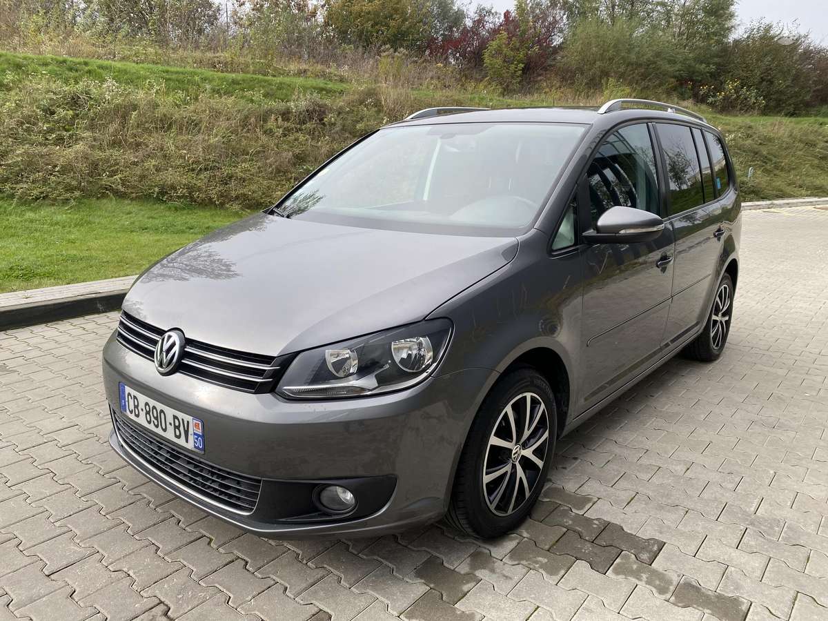 Volkswagen Touran 2012 — photo 6