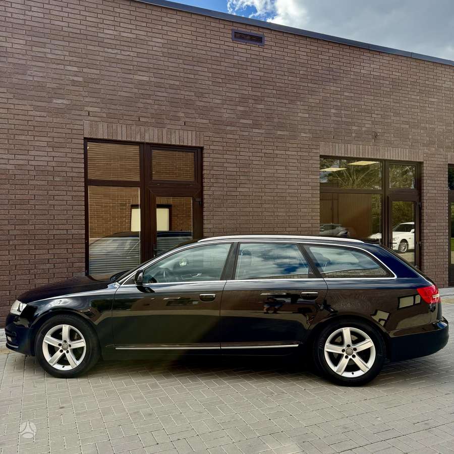 Audi A6 2010 — photo 14