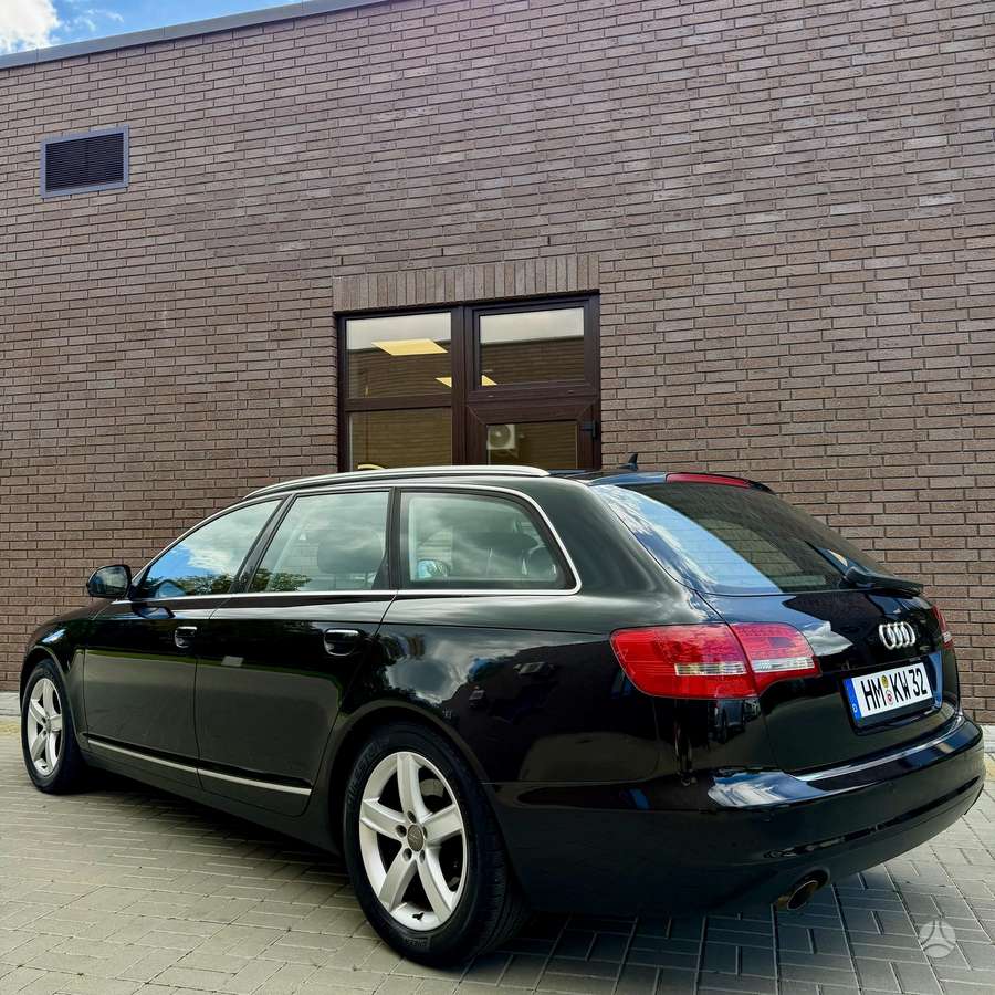 Audi A6 2010 — photo 17