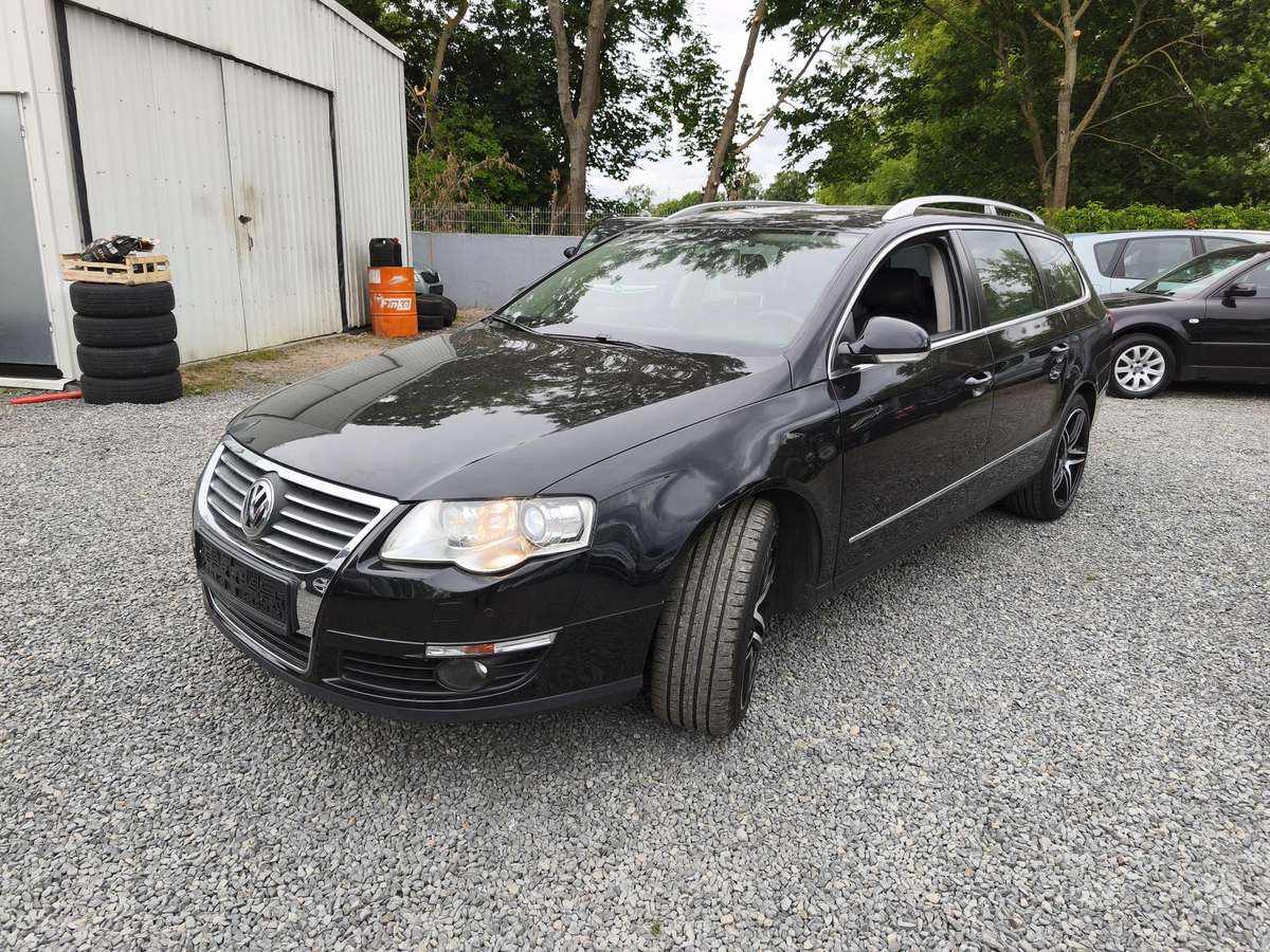 Volkswagen Passat 2009 — вигляд ззаду