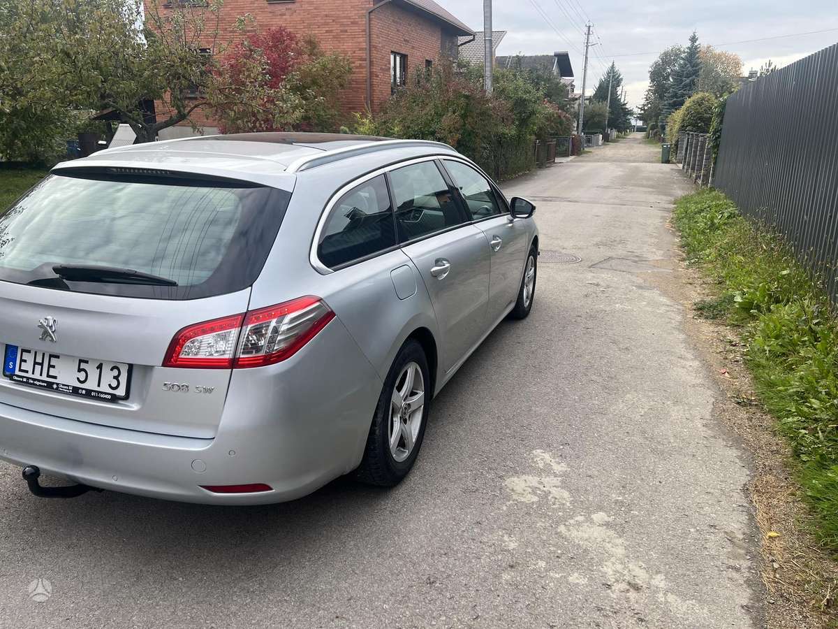 Peugeot 508 2012 — engine 1600 cm³, 111 HP (82kW)