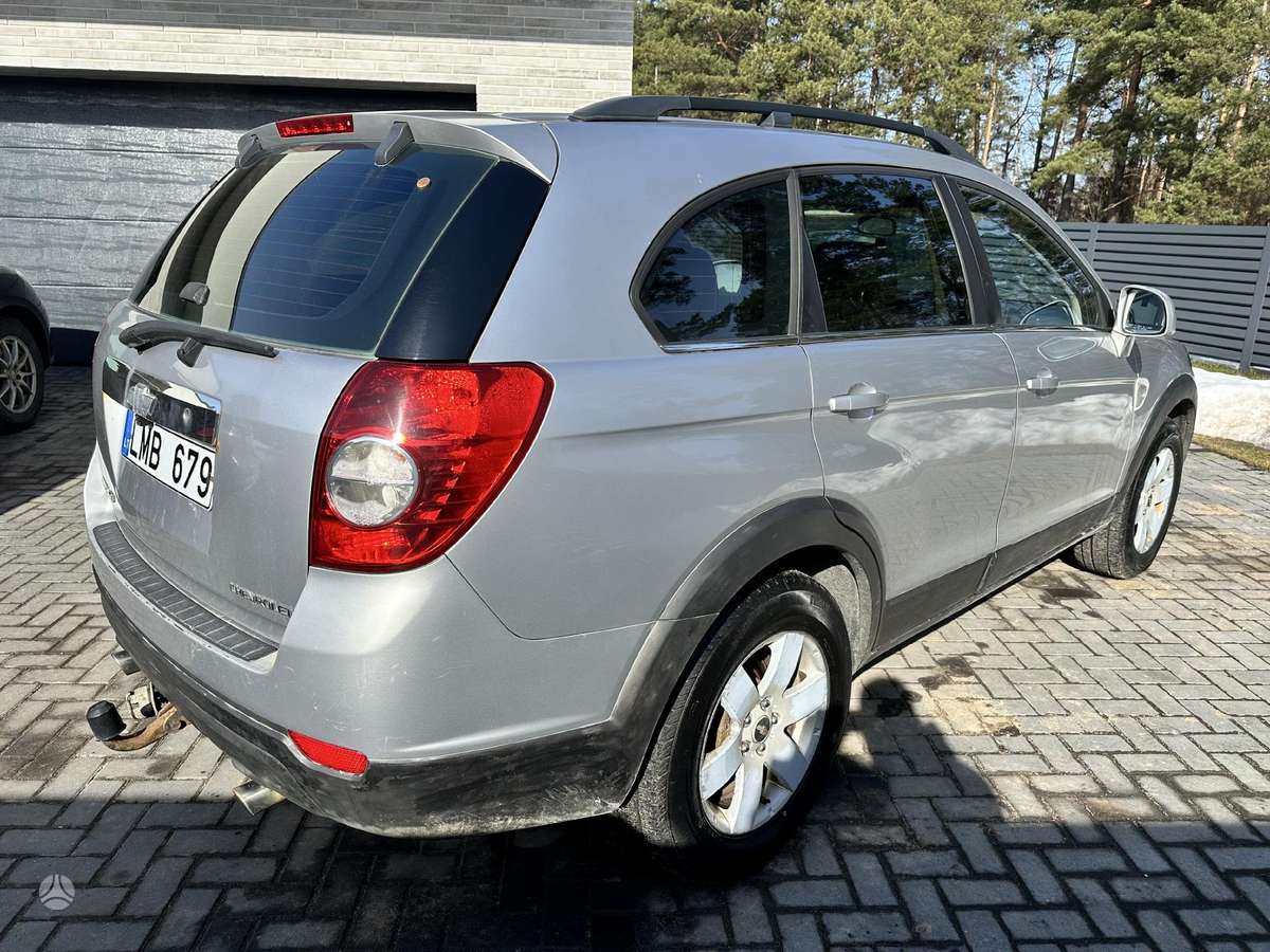 Chevrolet Captiva 2007 — салон