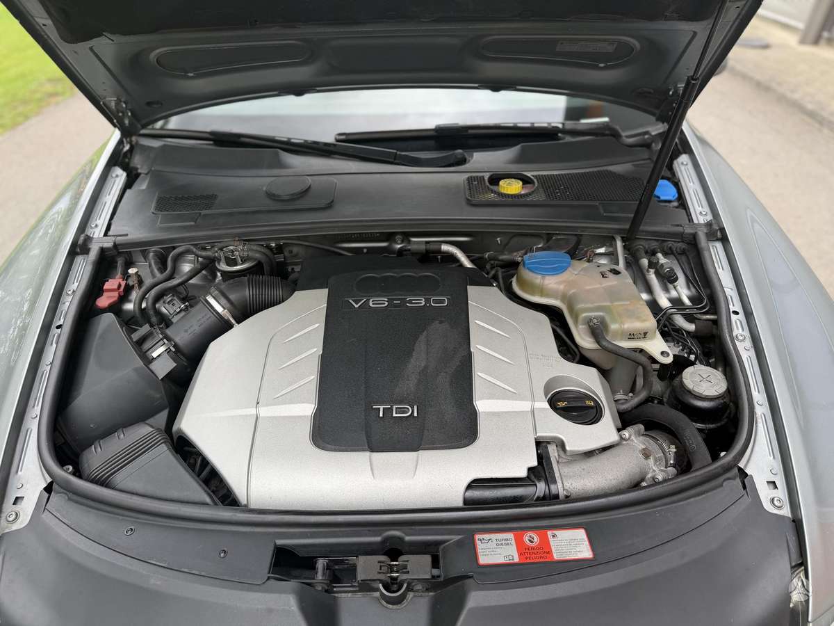 Audi A6 2009 — photo 10