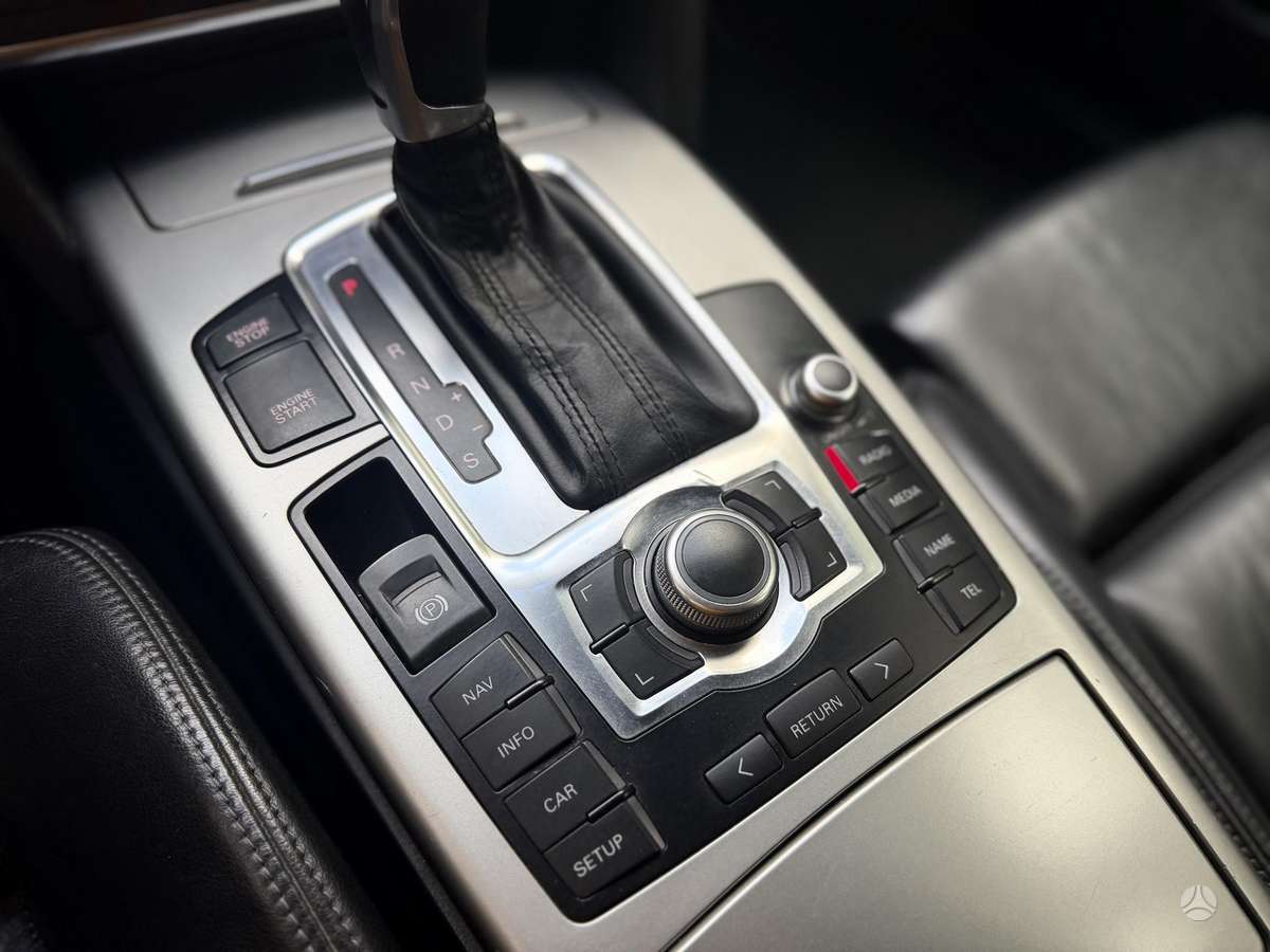 Audi A6 2009 — photo 16