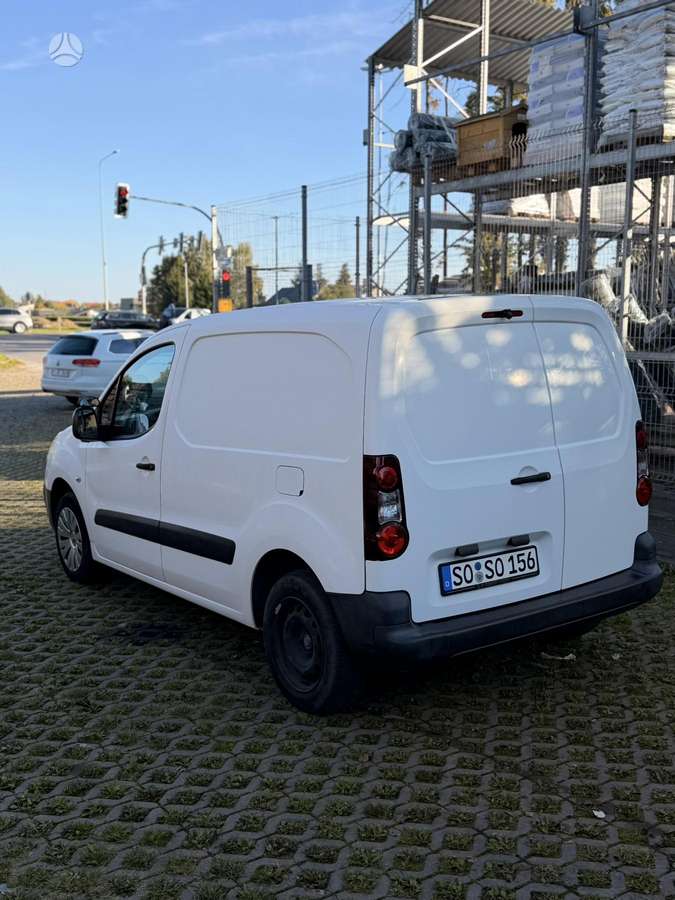 Citroen Berlingo 2015 — вигляд ззаду