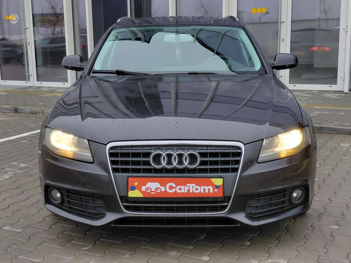 Audi A4 2009 — вигляд ззаду