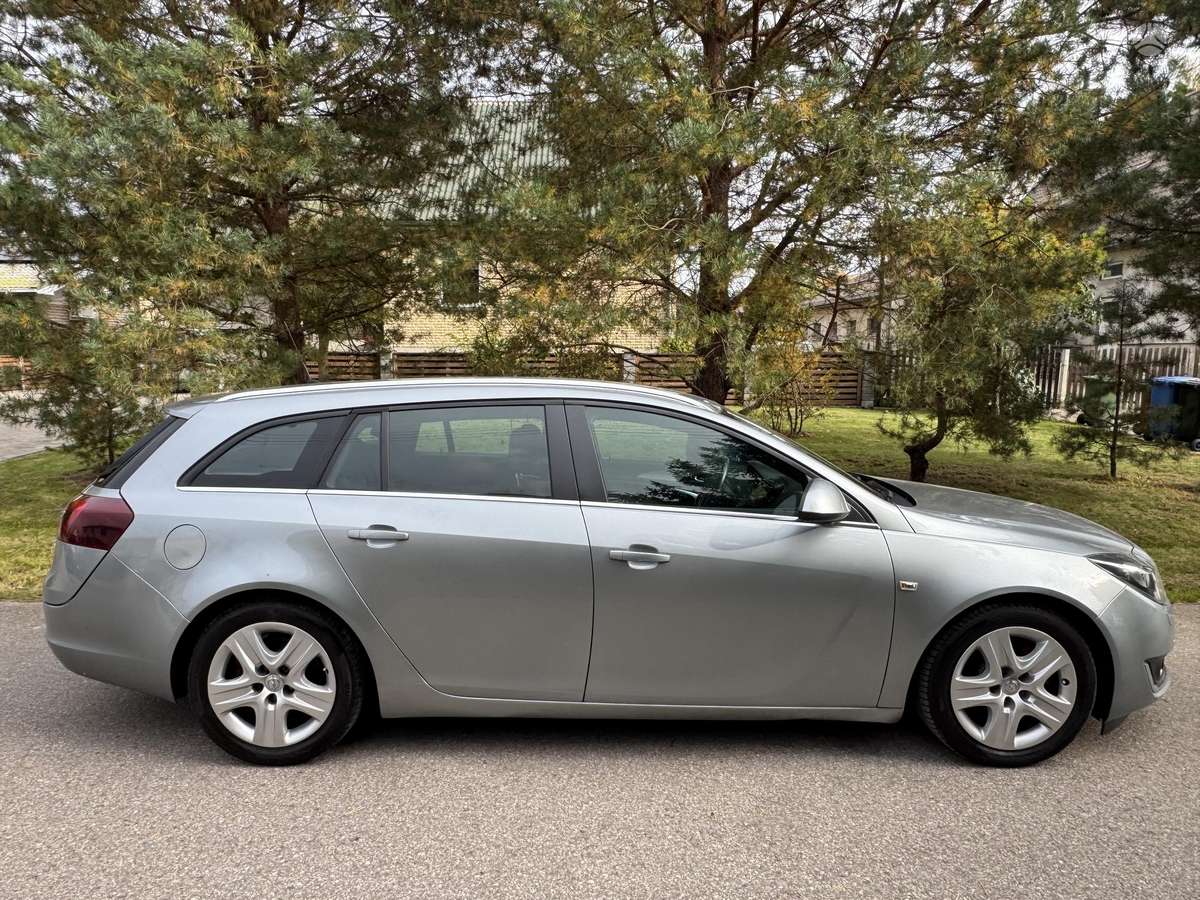 Opel Insignia 2015 — двигун 1956 cm³, 120 HP (88kW)