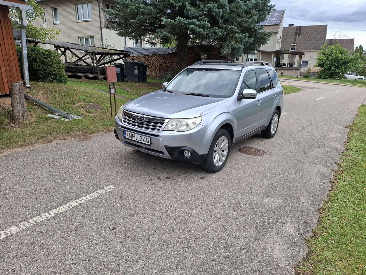 Subaru Forester, 2012