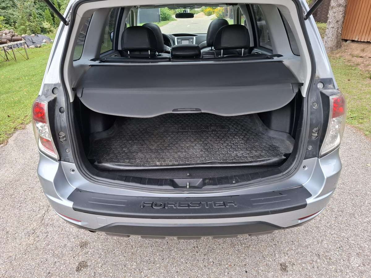 Subaru Forester 2012 — photo 16
