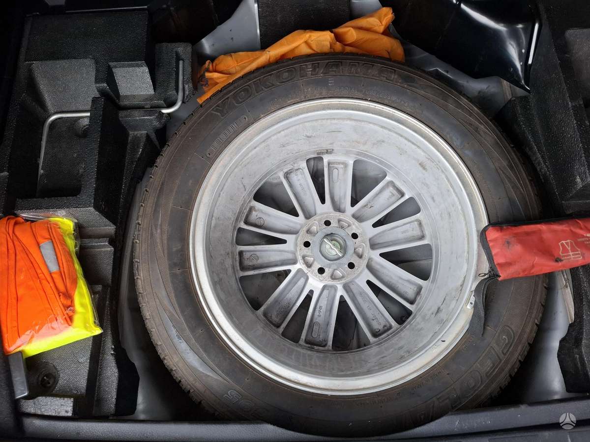 Subaru Forester 2012 — photo 18